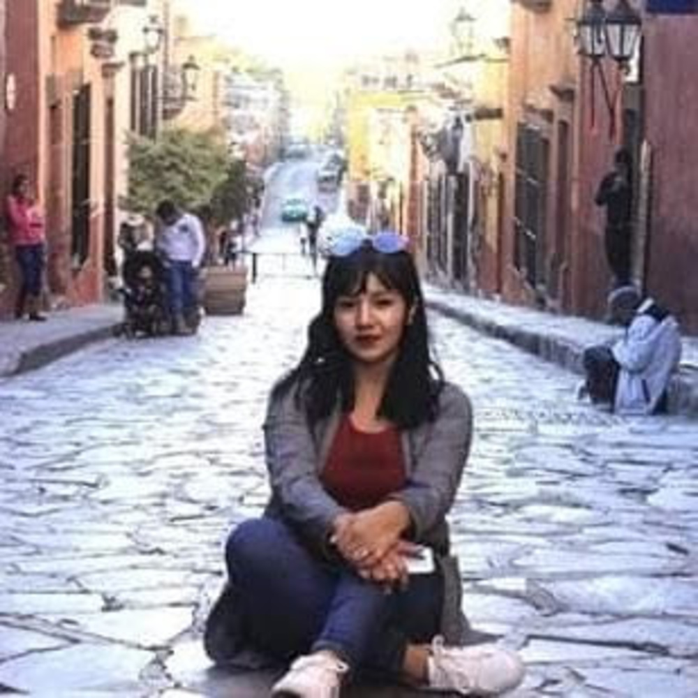 Meet your Posher, Lourdes